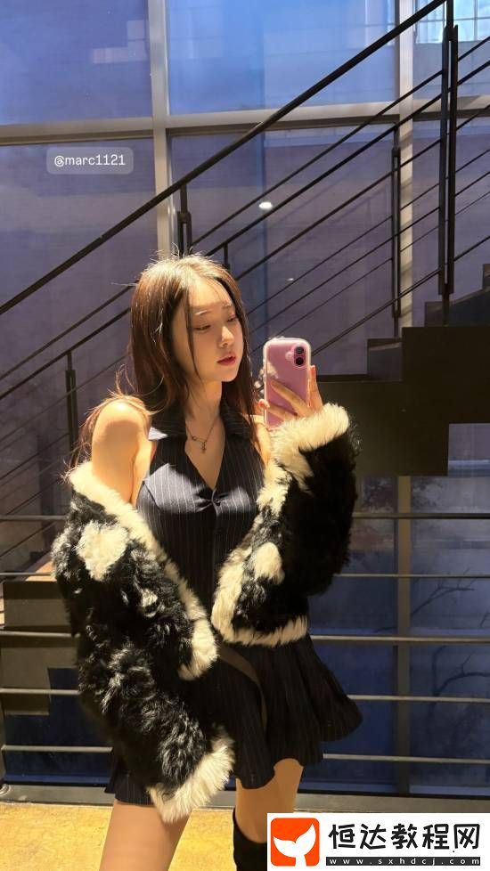 劍星體模曬出超美新圖