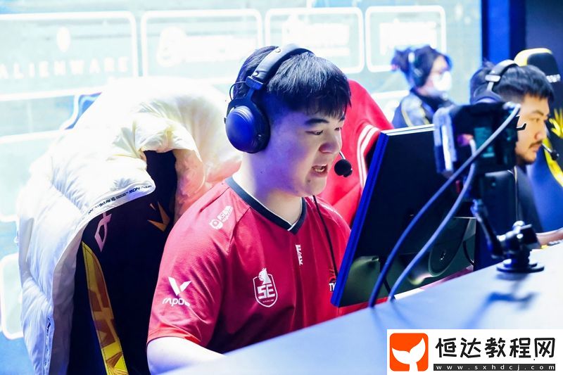 5EPlay現(xiàn)場專訪Jee