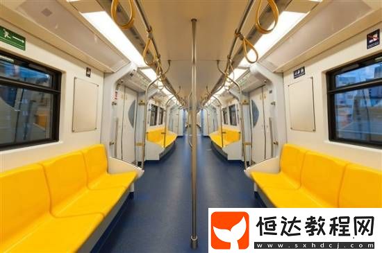 列車迎面而來(lái)