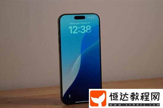 17系列外觀巨變！拼接設(shè)計(jì)