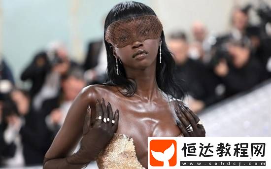 從難民到超模的蛻變