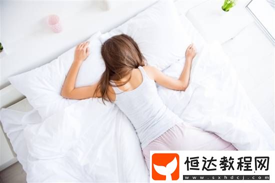 早點(diǎn)睡！每次熬夜都是在消耗甲狀腺壽命