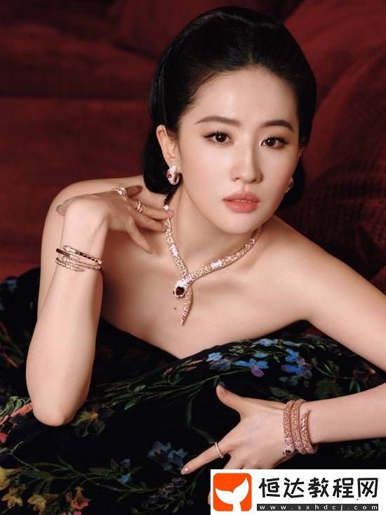 與安妮海瑟薇再合影