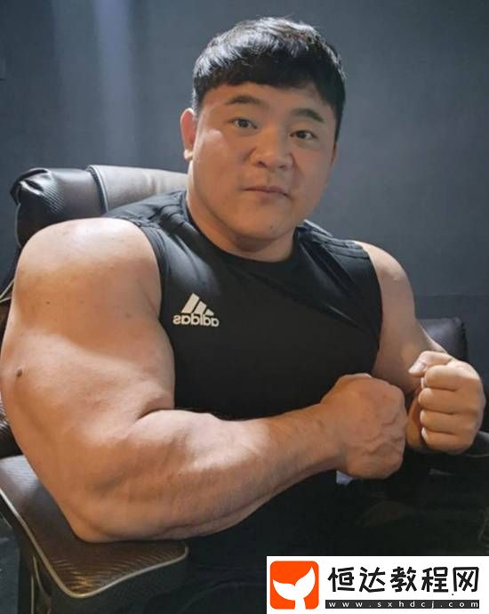 擁有80萬(wàn)粉絲享年34歲