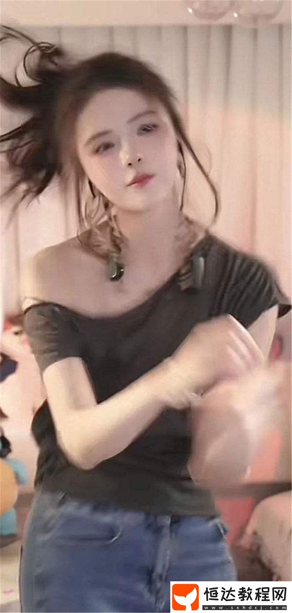 游戲女主播轉(zhuǎn)行擦邊女-半夜因賺的太多而emo-！還稱
